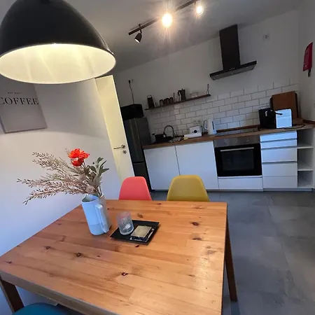 Wallenstay Apartment *